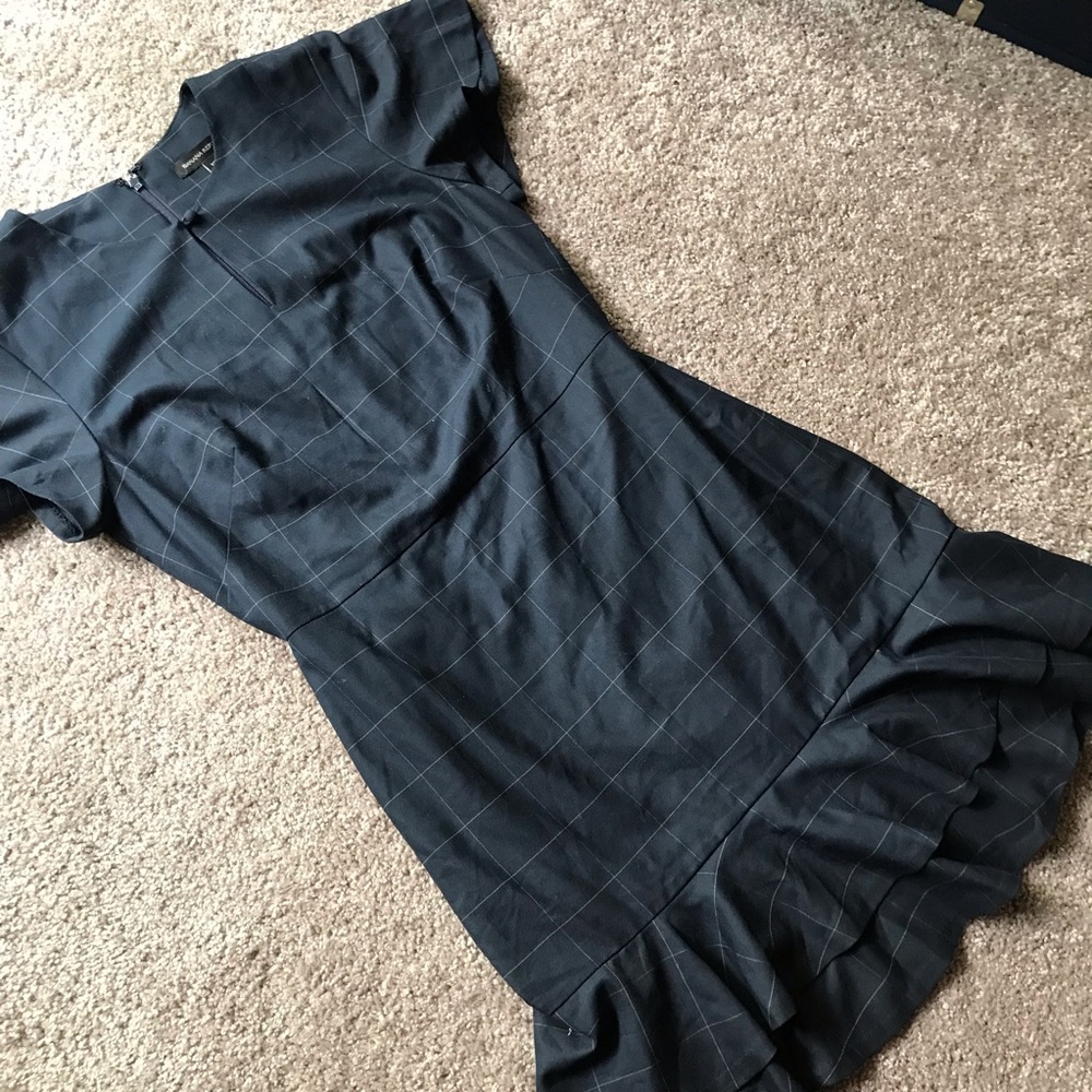 🍌 BANANA REPUBLIC Fit ‘n Flare Dress